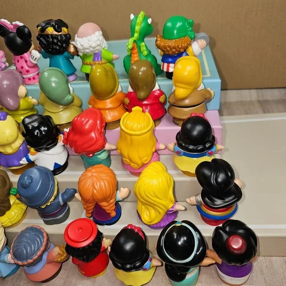 Little People Lot Of 31 Disney Princess Minnie Dwarfs Noah Dragon Eric Elsa - Picture 8 of 8